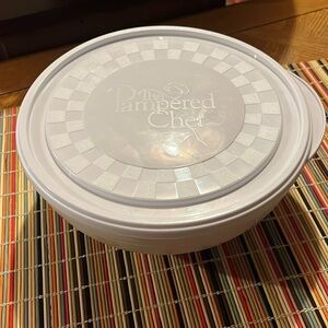 Pampered Chef 3 quart Chillzanne Bowl